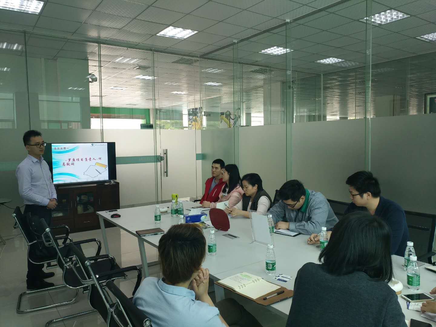 祝贺罗庚机器人签约顺景乐鱼（中国）